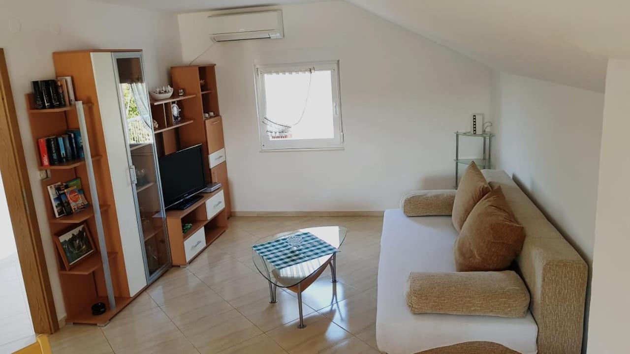 Apartment Mary Sukošan 外观 照片